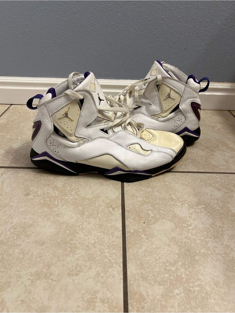 Jordan Men's White and Purple High-Top Basketball Sneakers